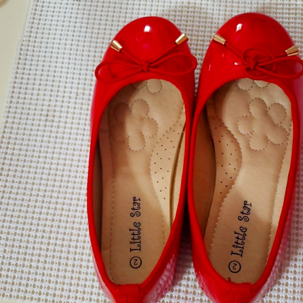 Girls shoes